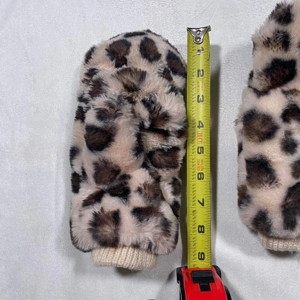 Urban Outfitters Leopard Faux Fur Mittens Open Finger‎ Convertible Winter Gloves